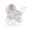 Poppenwagen van wit rotan med beddengoed