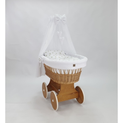 Baby wiegje Rotan Wieg Naturel met Grote Wielen met Textiel Wit