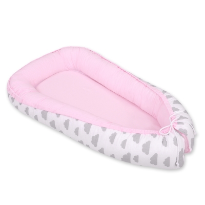 Babynestje Roze Grijs Wolken