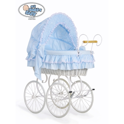 Brocante Rotan Wieg Blauw Victoria