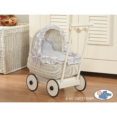Rieten Poppenwagen met Beddengoed