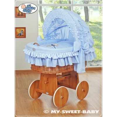 Rieten Wieg met Kap Blauw Bear With Bow