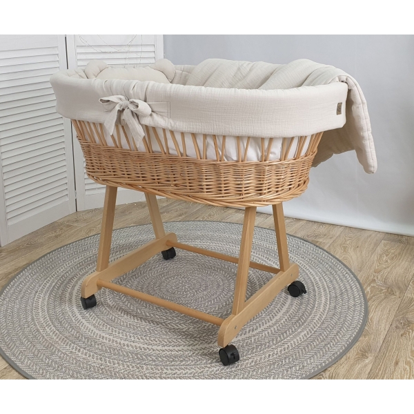 Baby rieten wieg beige dekentje bekleding