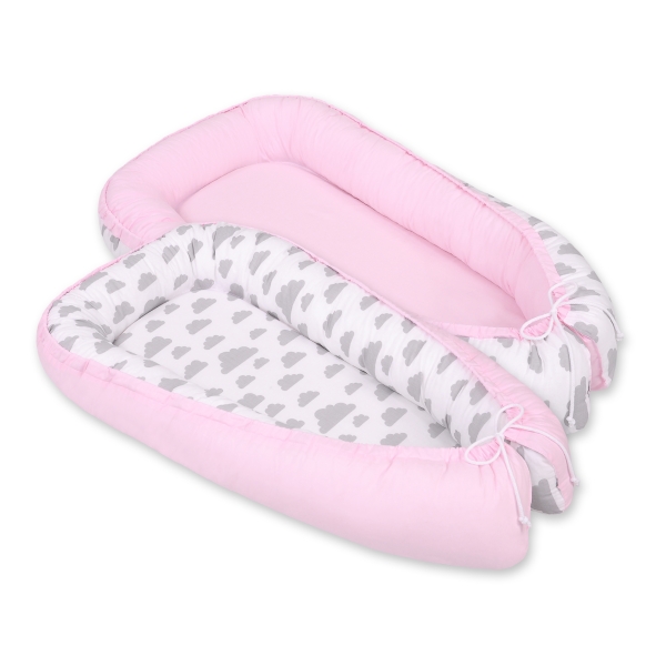 Babynestje Roze Grijs Wolken