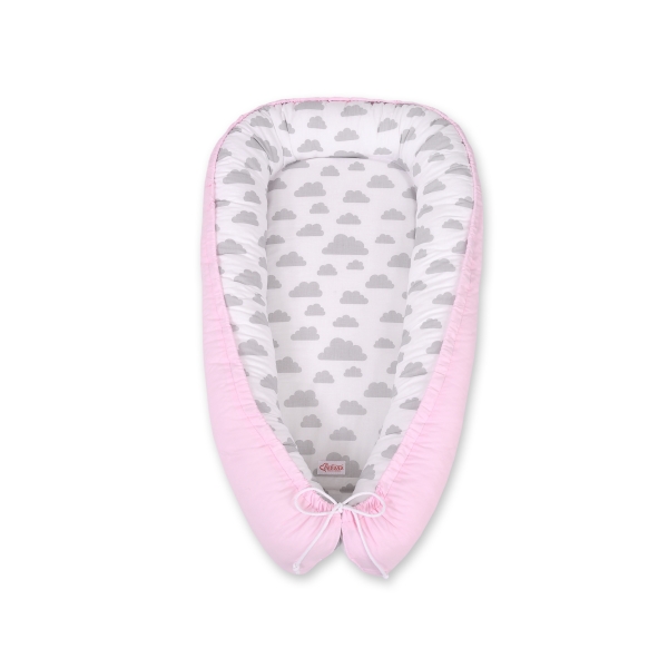 Babynestje Roze Grijs Wolken