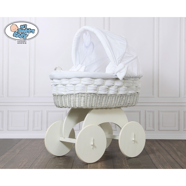 Babywieg op Wielen / Rieten en Houten Wieg - met Kap - Beddengoed Bianca