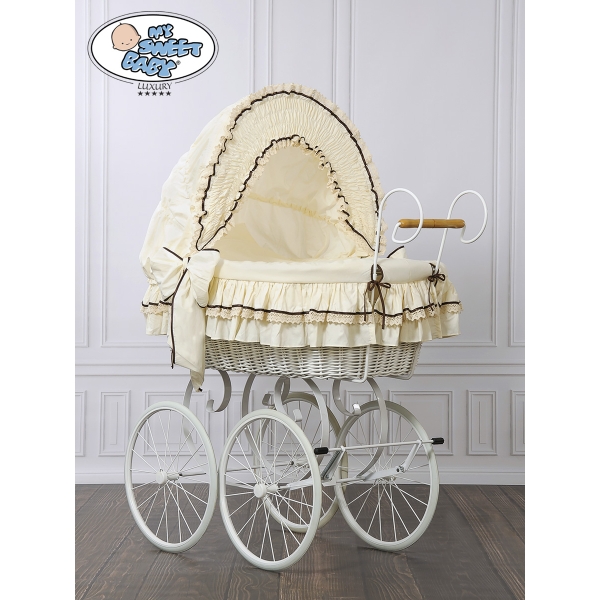 Brocante Babywiegje / Retro Rieten Babybed  Ivoor Emma