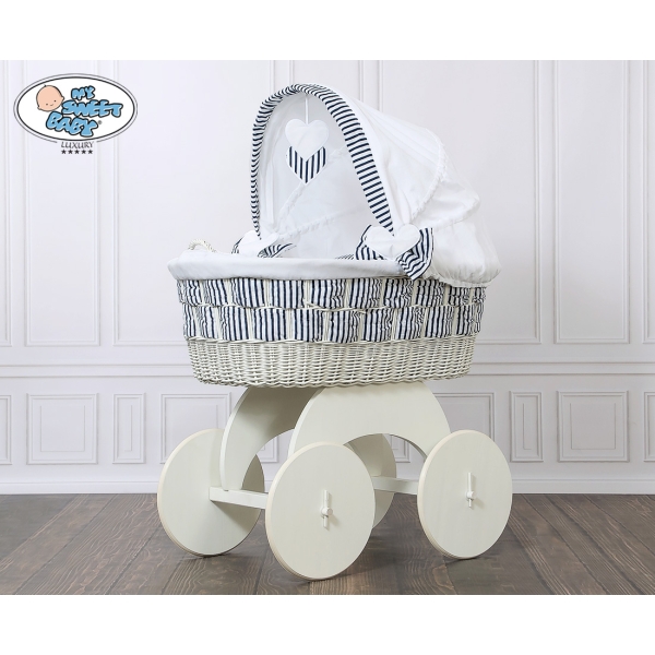 Rieten Wieg  met Kap met Beddengoedset voor Baby  Jachthaven